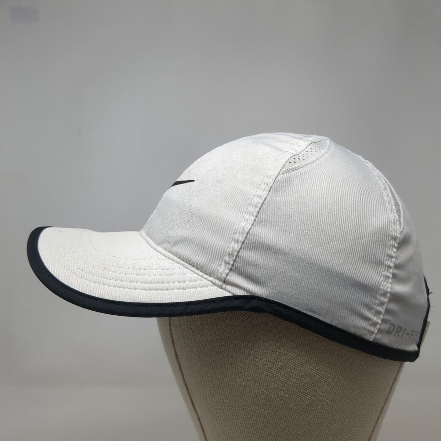Nike Strapback Hat White One Size Adjustable Featherlight Dri-Fit