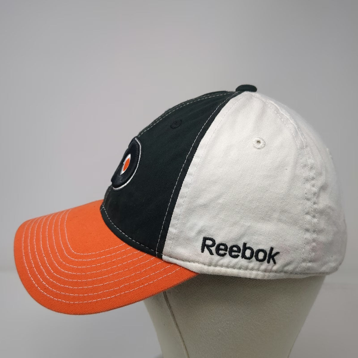 Philadelphia Flyers NHL Reebok Baseball Cap Black White Orange One Size Logo