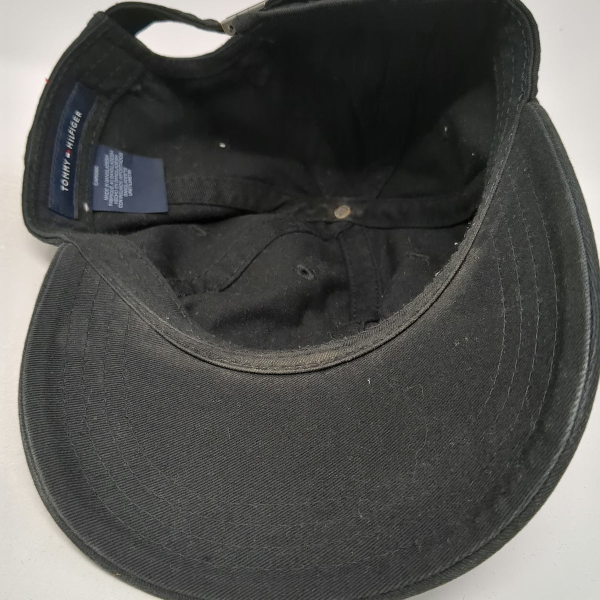 Tommy Hilfiger Baseball Cap Black One Size Embroidered Logo Strapback Hat