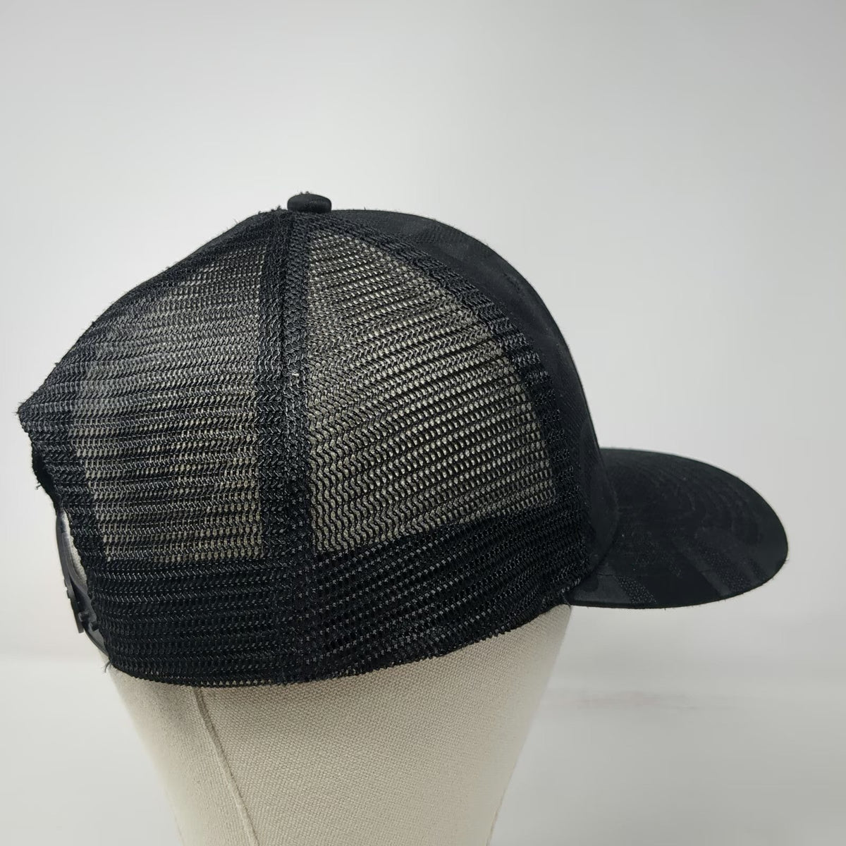 NRA Trucker Hat Black One Size Camo Snapback Mesh Defending Liberty Logo Patch