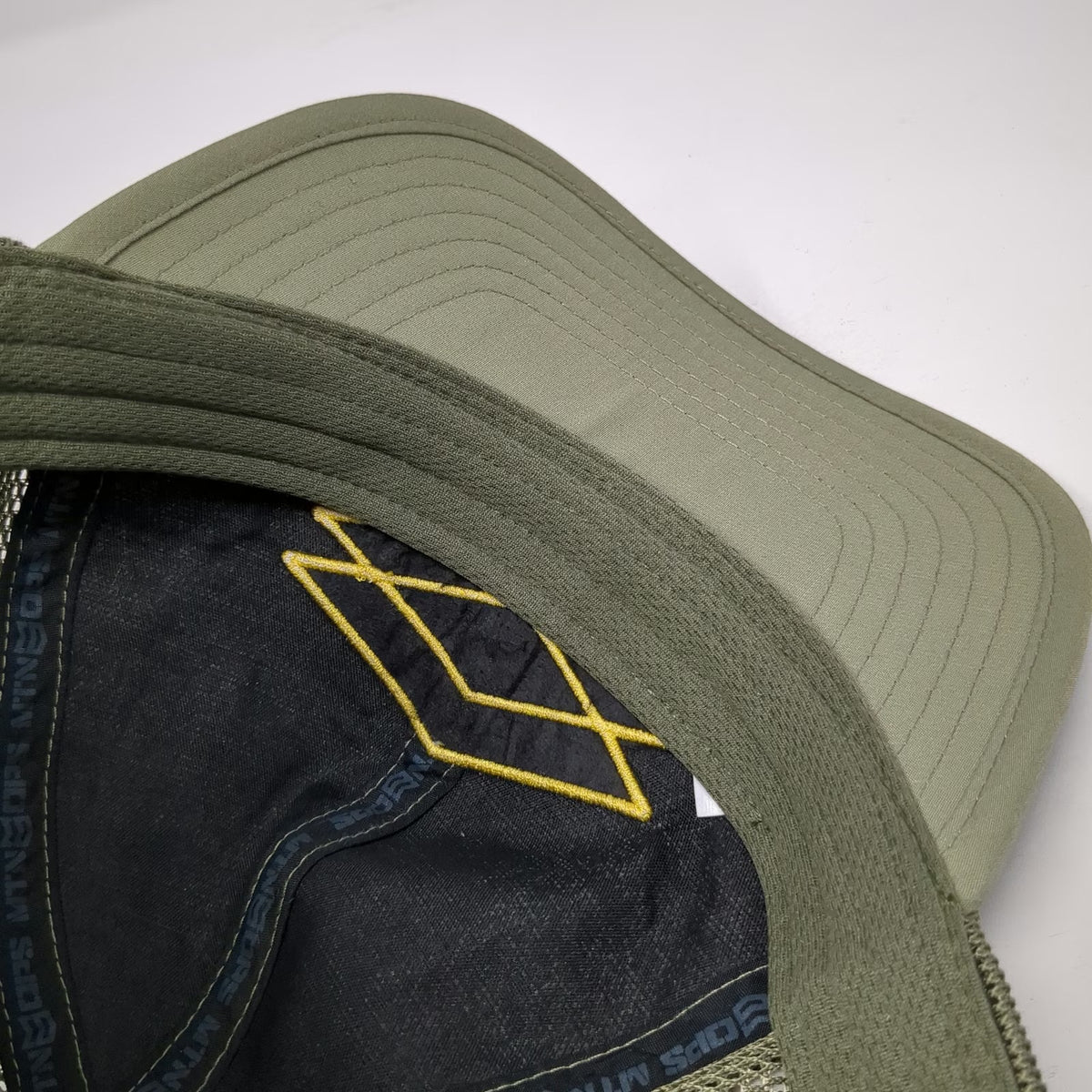 MTN OPS Baseball Cap Green One Size Snapback Mesh Back Hat Conquer More Est 2014
