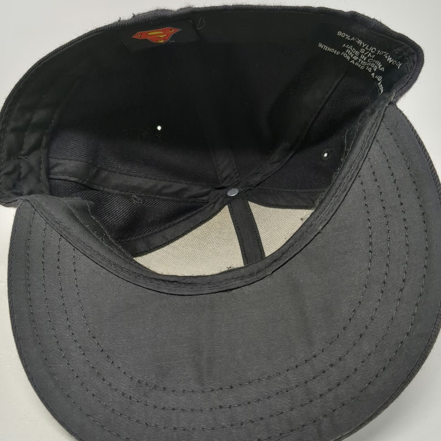 Bioworld Baseball Cap Black M Superman Shield Raised Embroidery Stretch hat