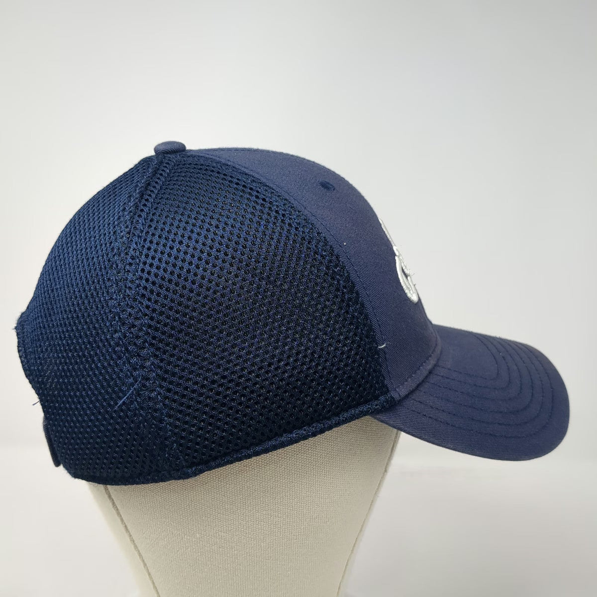 Callaway Baseball Cap Blue One Size Mesh Back Golf Hat Adjustable Chevron Logo