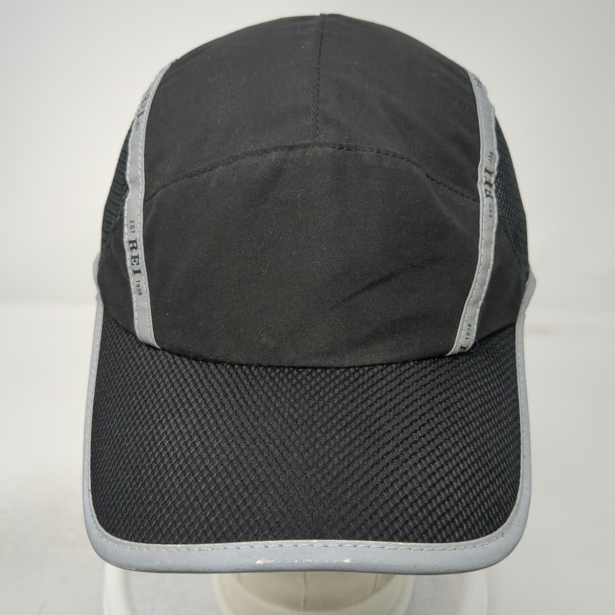 REI Baseball Cap Black One Size Reflective Mesh Strapback Hat Performance Run