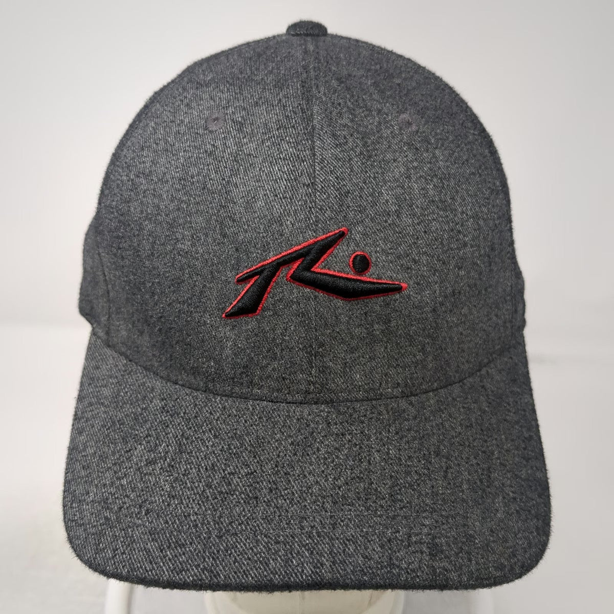 Rusty Baseball Cap Gray One Size Flexfit Embroidered Logo Surf Skate Wear Hat