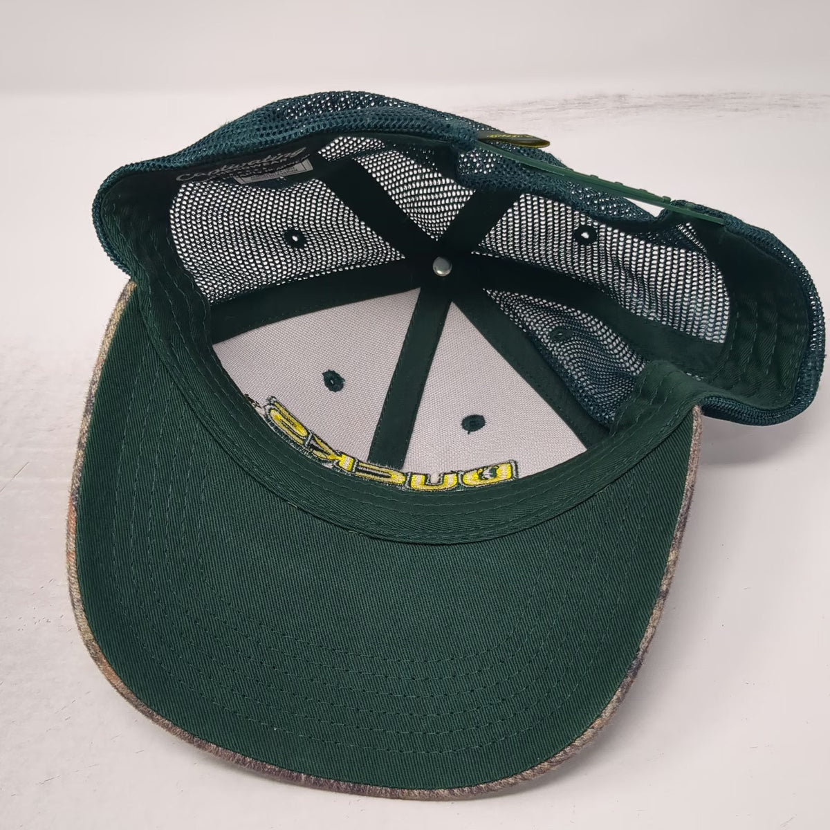 Oregon Ducks NCAA Captivating Headwear Trucker Hat Green Brown One Size Snapback