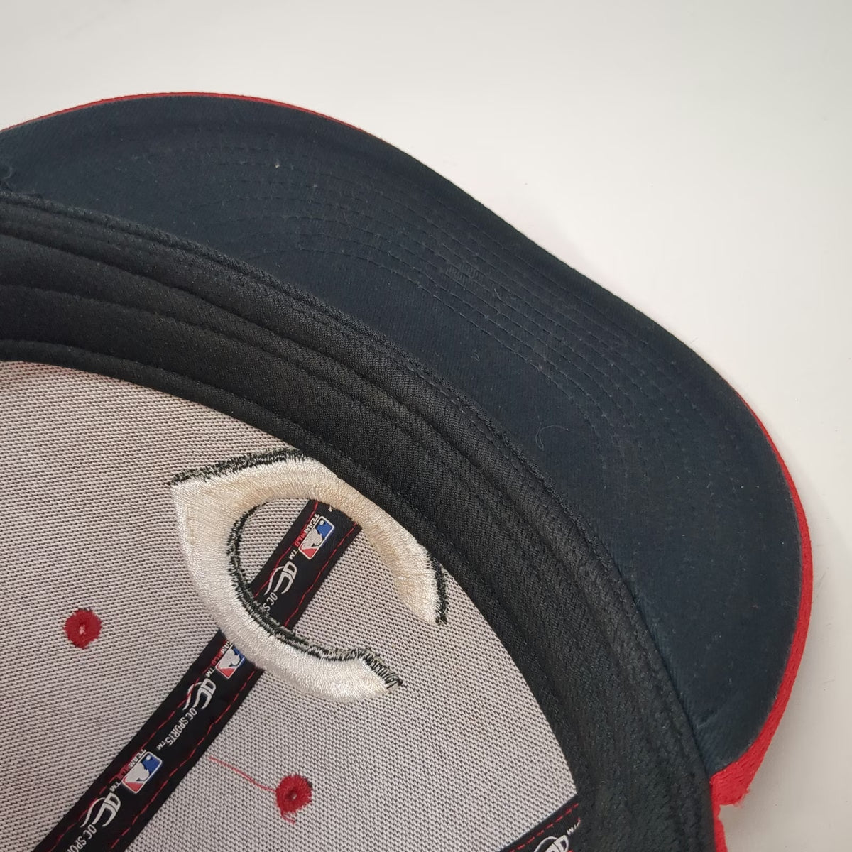 Cincinnati Reds MLB OC Sports Baseball Cap Red One Size Strapback Embroidered