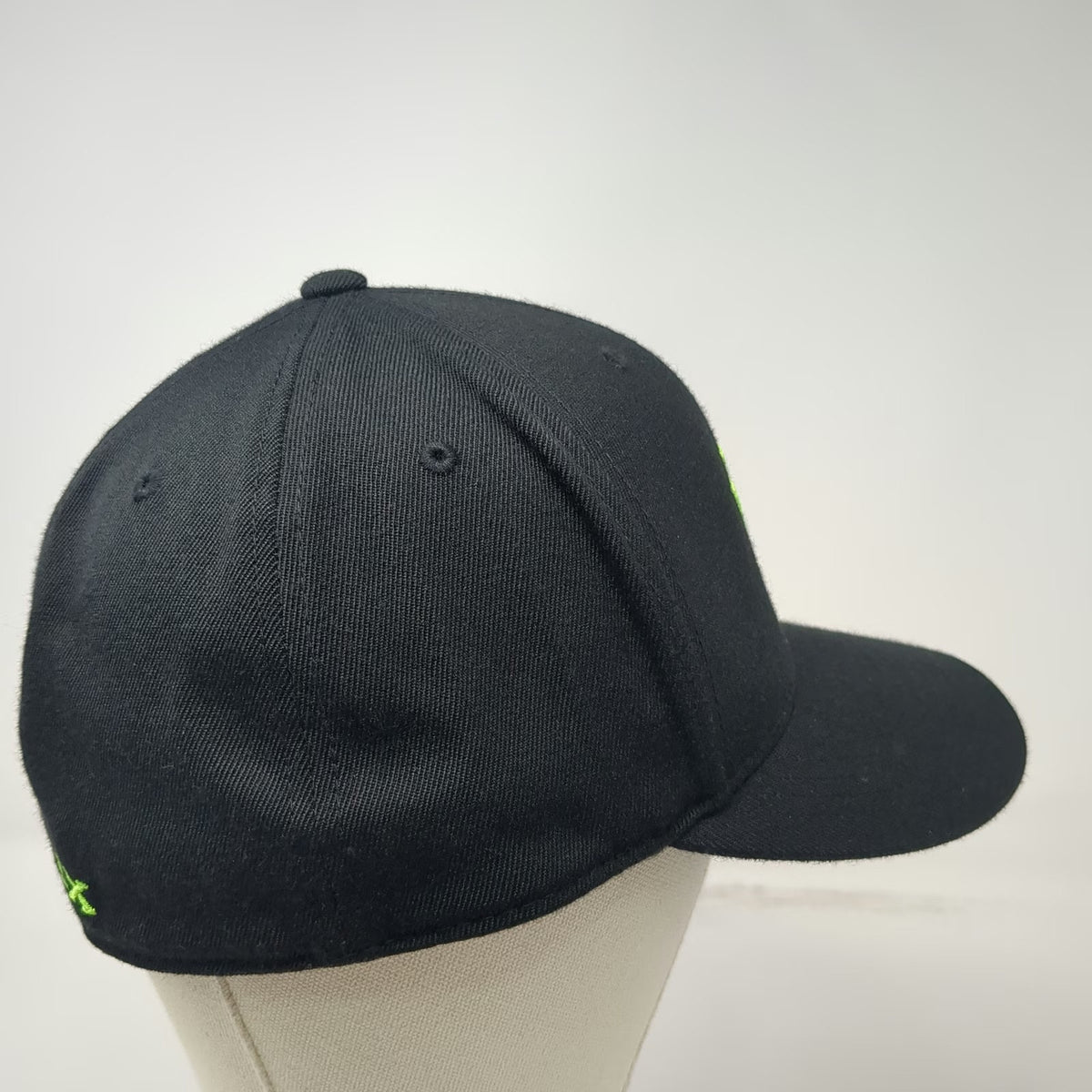 Vortex Optics Baseball Cap Black Green 7 5/8 Fitted Logo Curved Stretch Hat