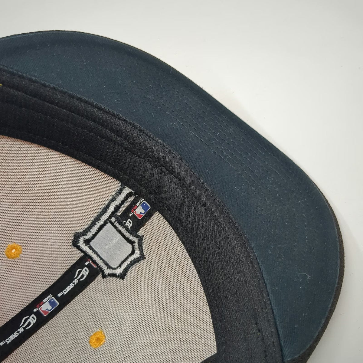 OC Sports MLB Pittsburgh Pirates Yellow Baseball Cap OS Strapback Curved Hat
