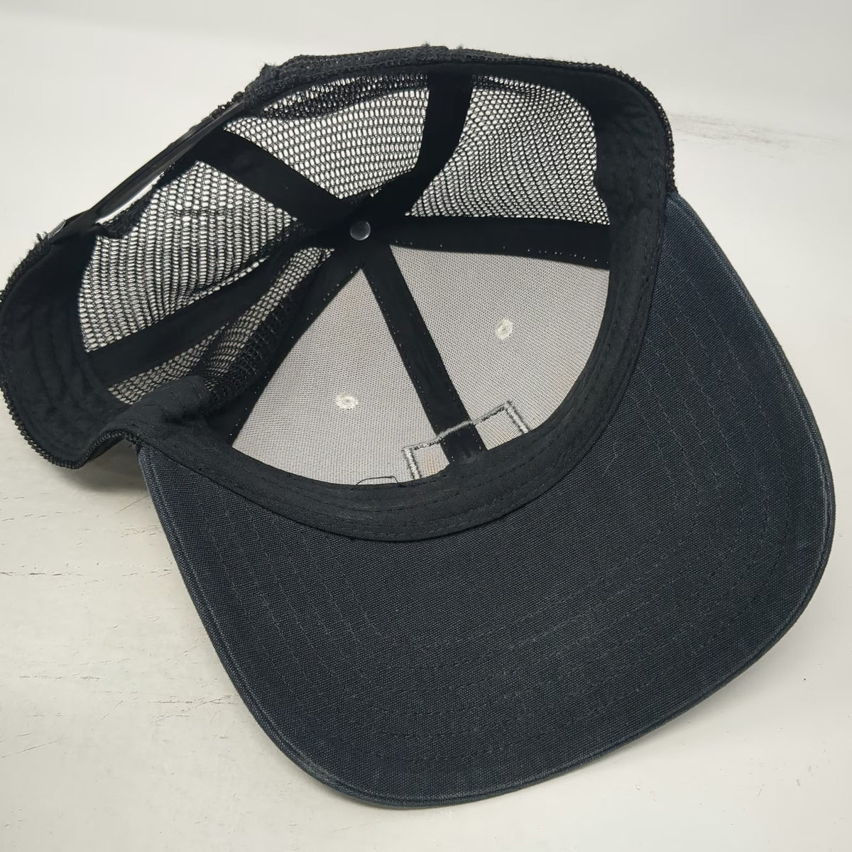 The North Face Trucker Hat White Black OS Mesh Back Snapback Logo Hat Sun Visor