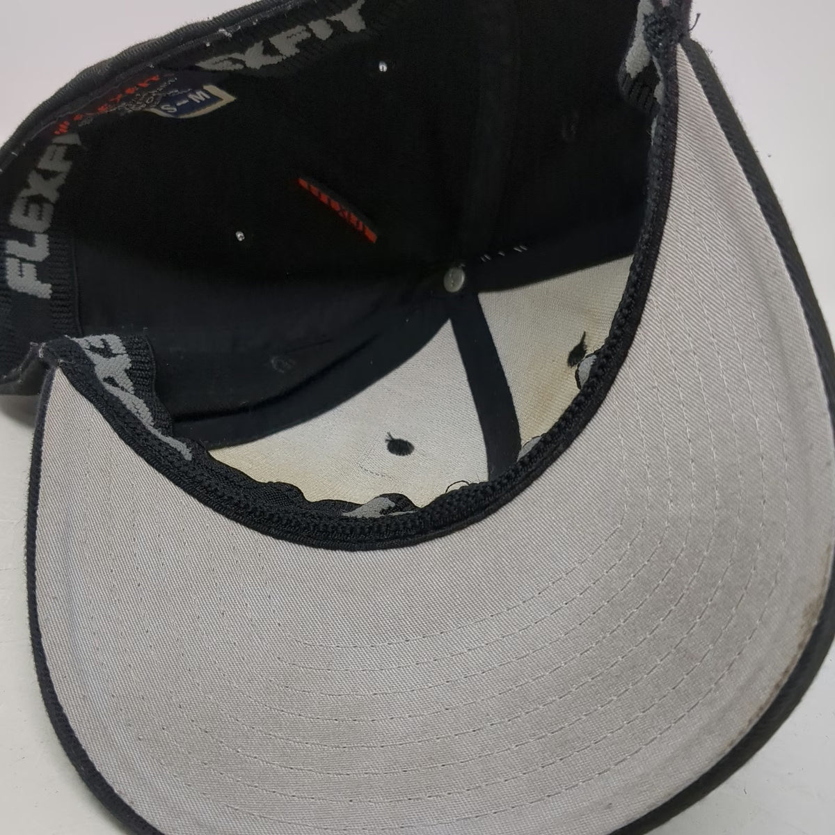 So-Cal Speed Shop Baseball Cap Black M Flexfit Fitted Patched Sun Faded Hat