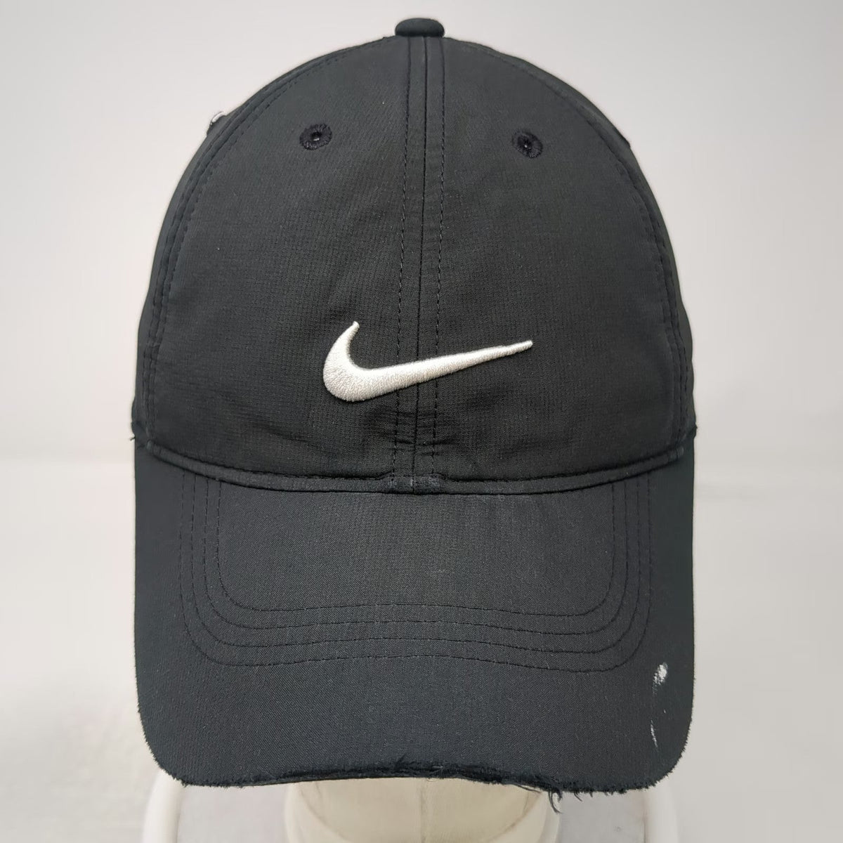 Nike Baseball Cap Black One Size Strapback Embroidered Swoosh Logo Athletic Hat