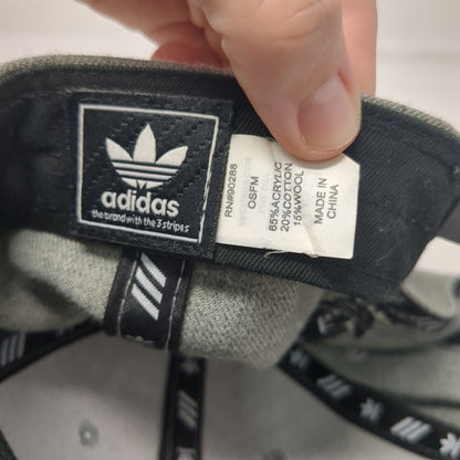 Adidas Snapback Gray One Size Black Flat Brim Trefoil Wool Blend Logo Hat