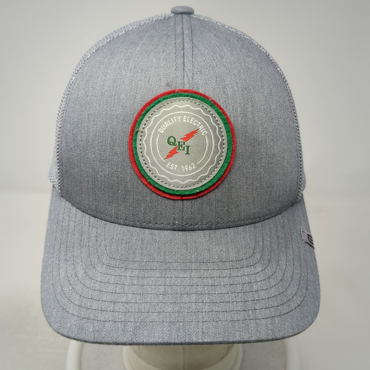 TravisMathew Trucker Hat Gray One Size Quality Electric Patch Mesh Snapback
