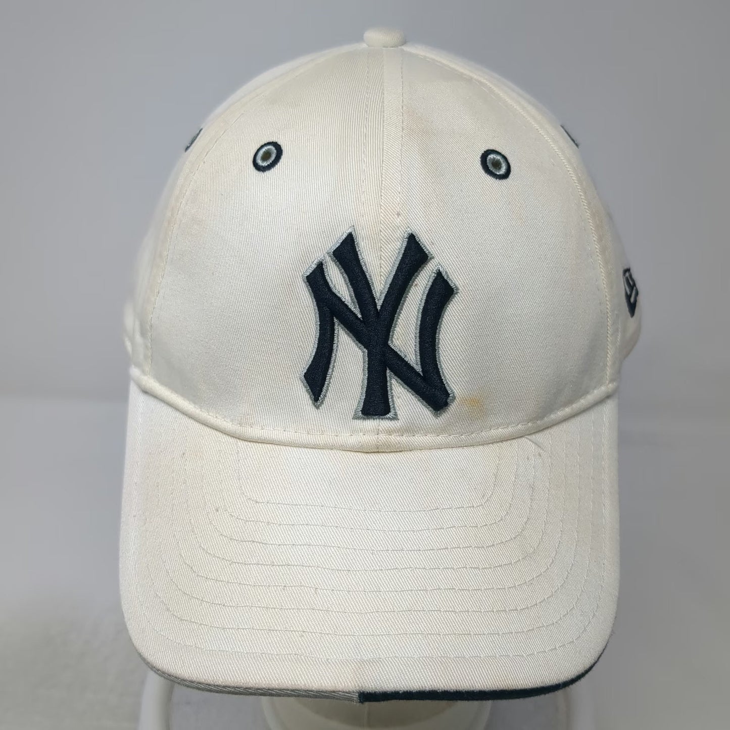 New York Yankees MLB New Era Baseball Cap White One Size Strapback Logo Hat