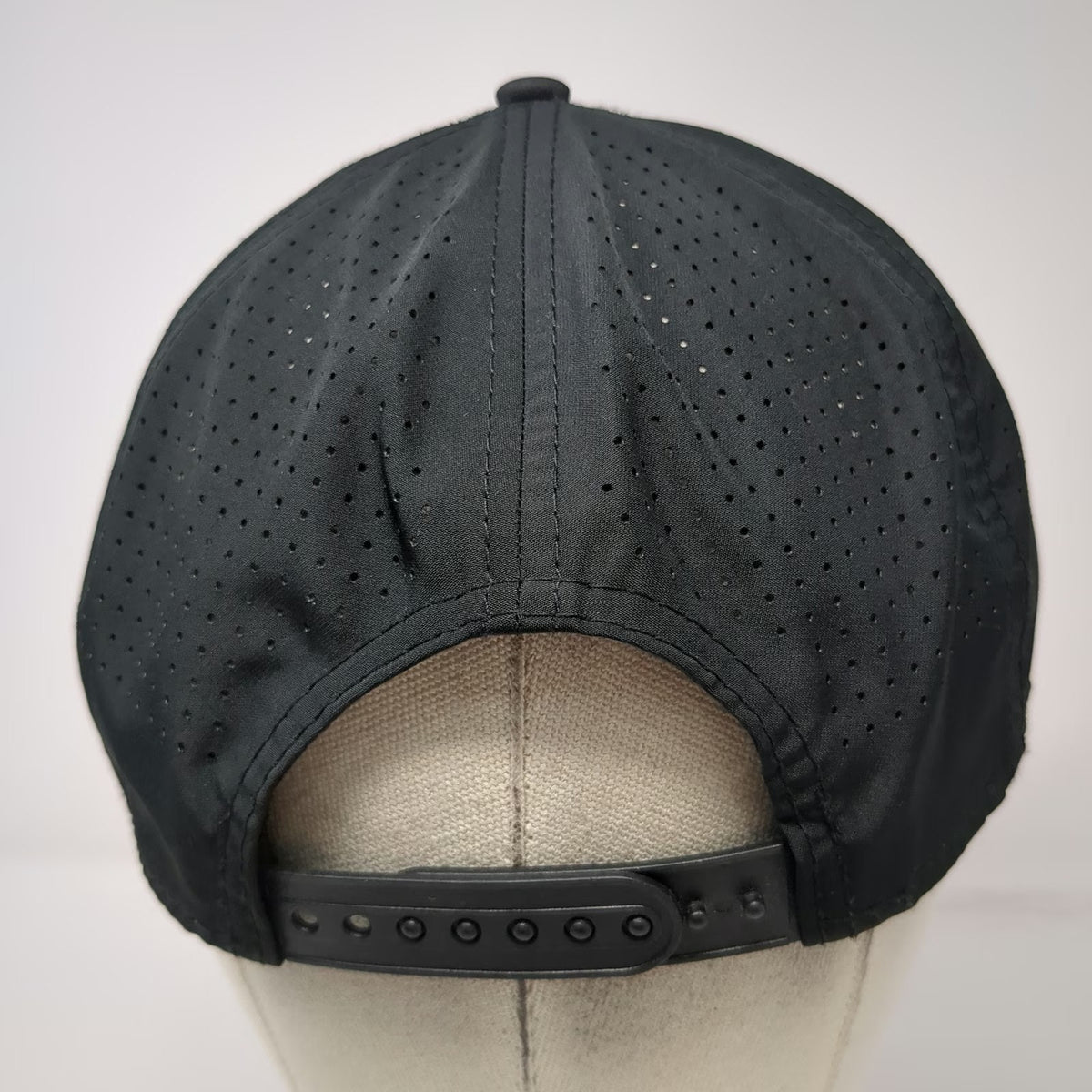 New Era Trucker Hat Black OSFM North Italia Perforated Mesh Snapback 9SEVENTY
