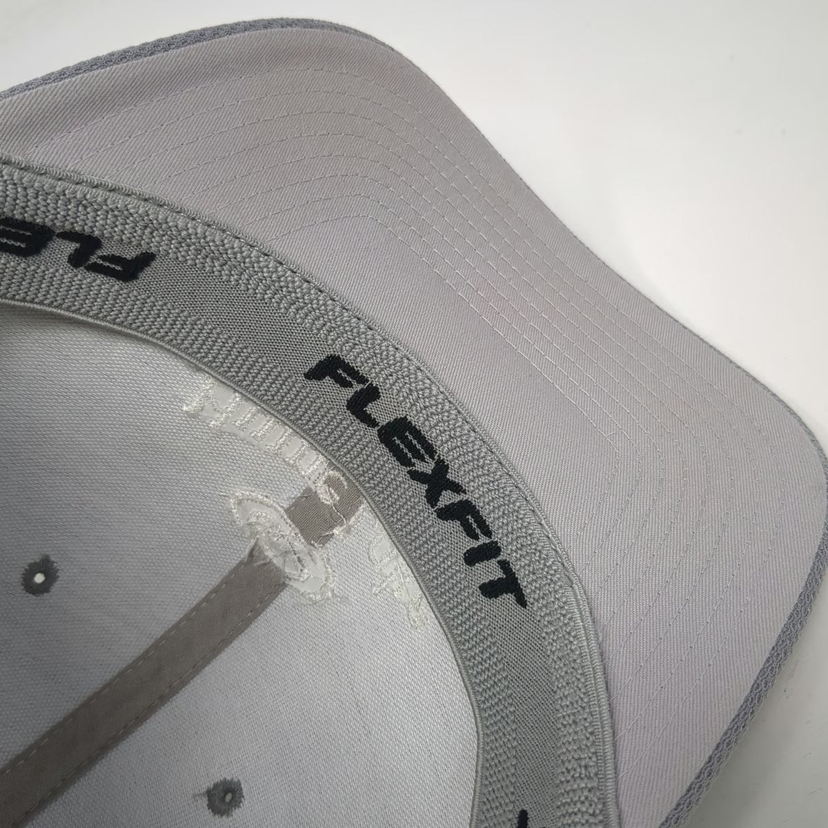 Flexfit Baseball Cap Gray M Hume Lake Logo Polyester Fitted Curved Brim Hat