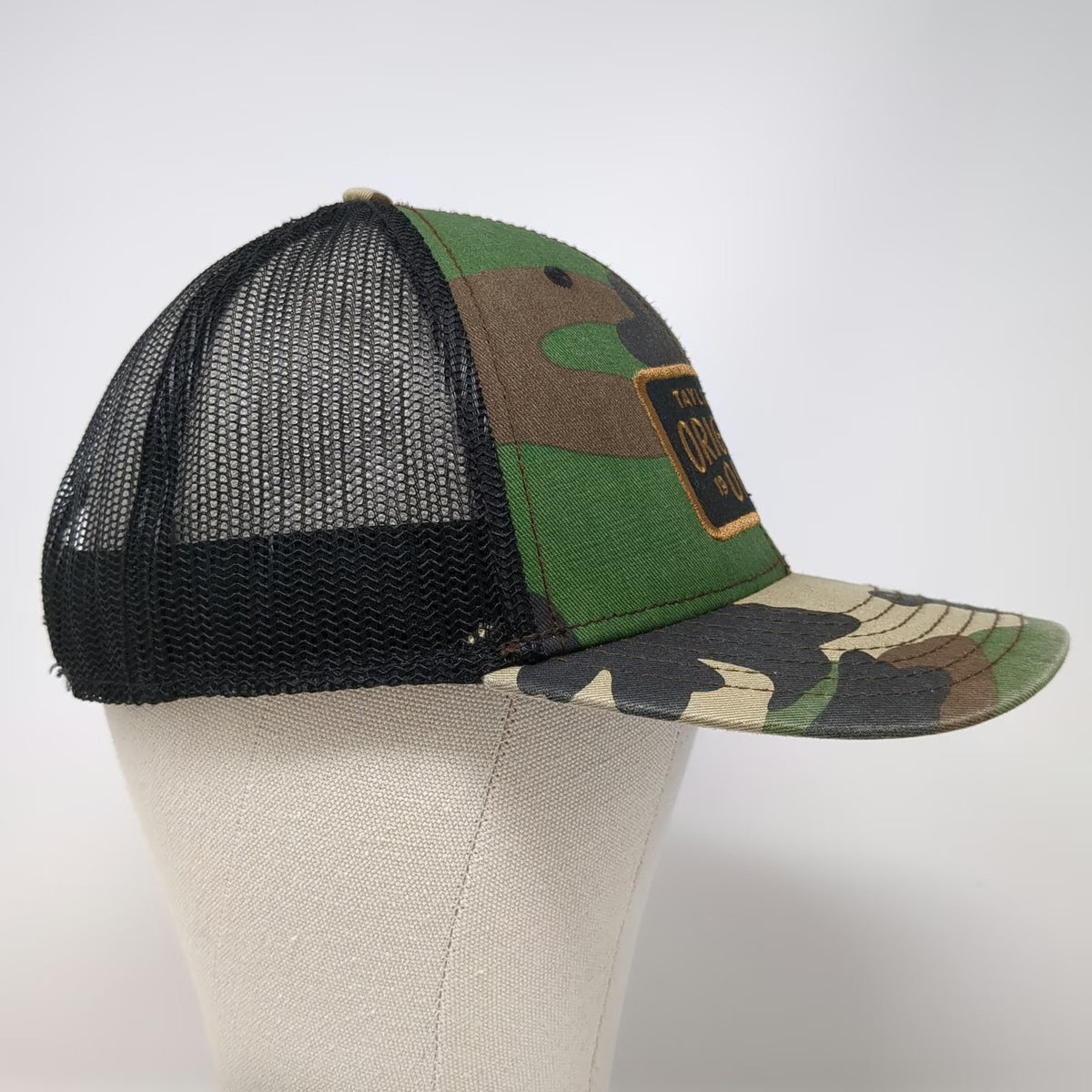 TaylorMade Original 1 Trucker Hat Green Camo Snapback One Size Mesh Golf Patch