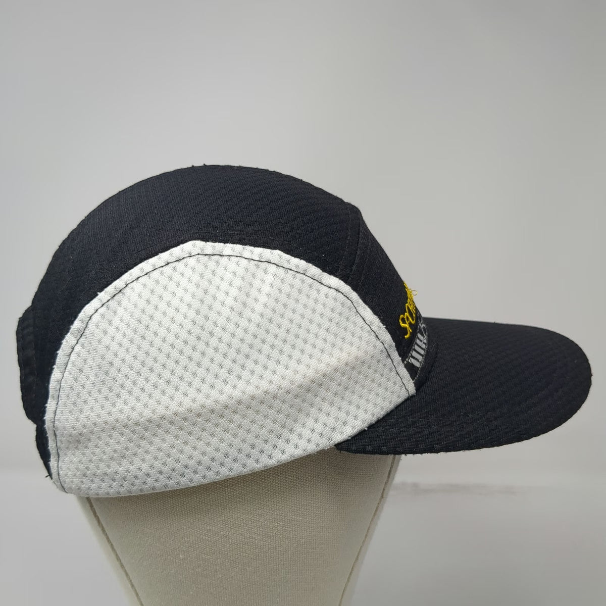SportHill 5 Panel Black White One Size Running Mesh Side Panels Adjustable Hat