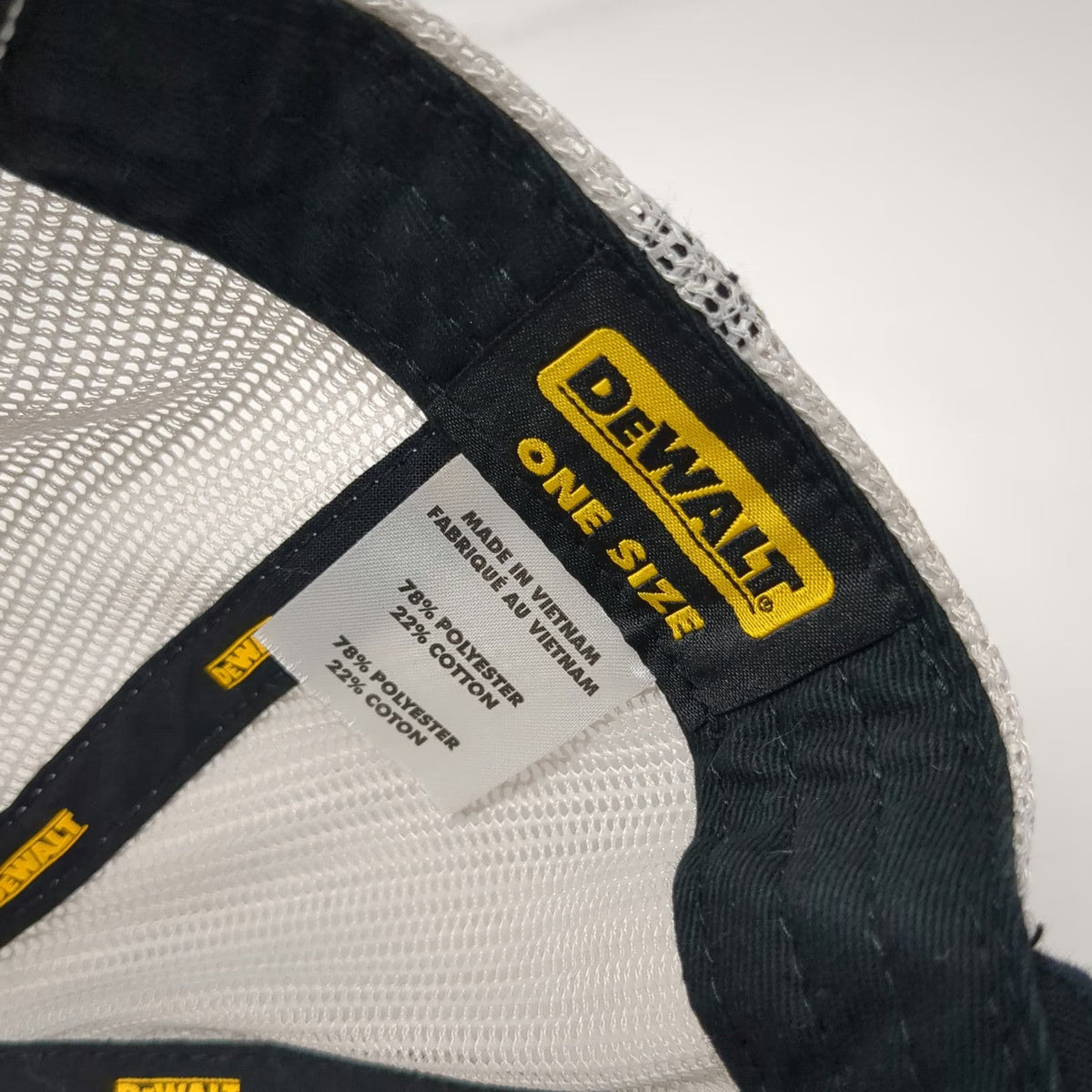 DeWalt Trucker Hat Black One Size Gray Mesh Back Snapback Logo Workwear Tools