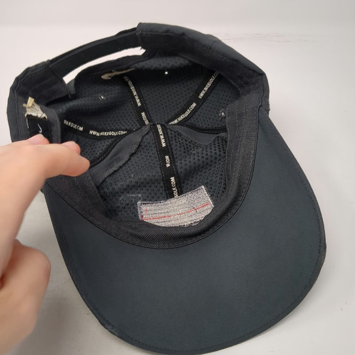 Nike Baseball Cap Gray One Size Thin Red Line American Flag Strapback Golf Hat