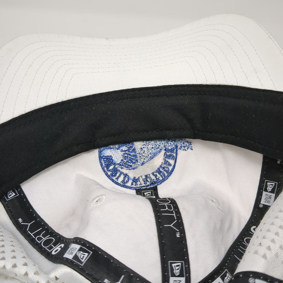 New Era White Baseball Cap One Size World Waterpark Association Strapback Hat