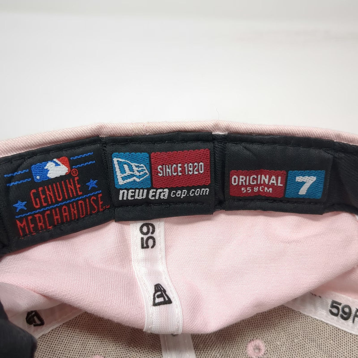 Boston Red Sox MLB New Era Baseball Cap Pink 7 Fitted Wool Hat Flat Brim Logo