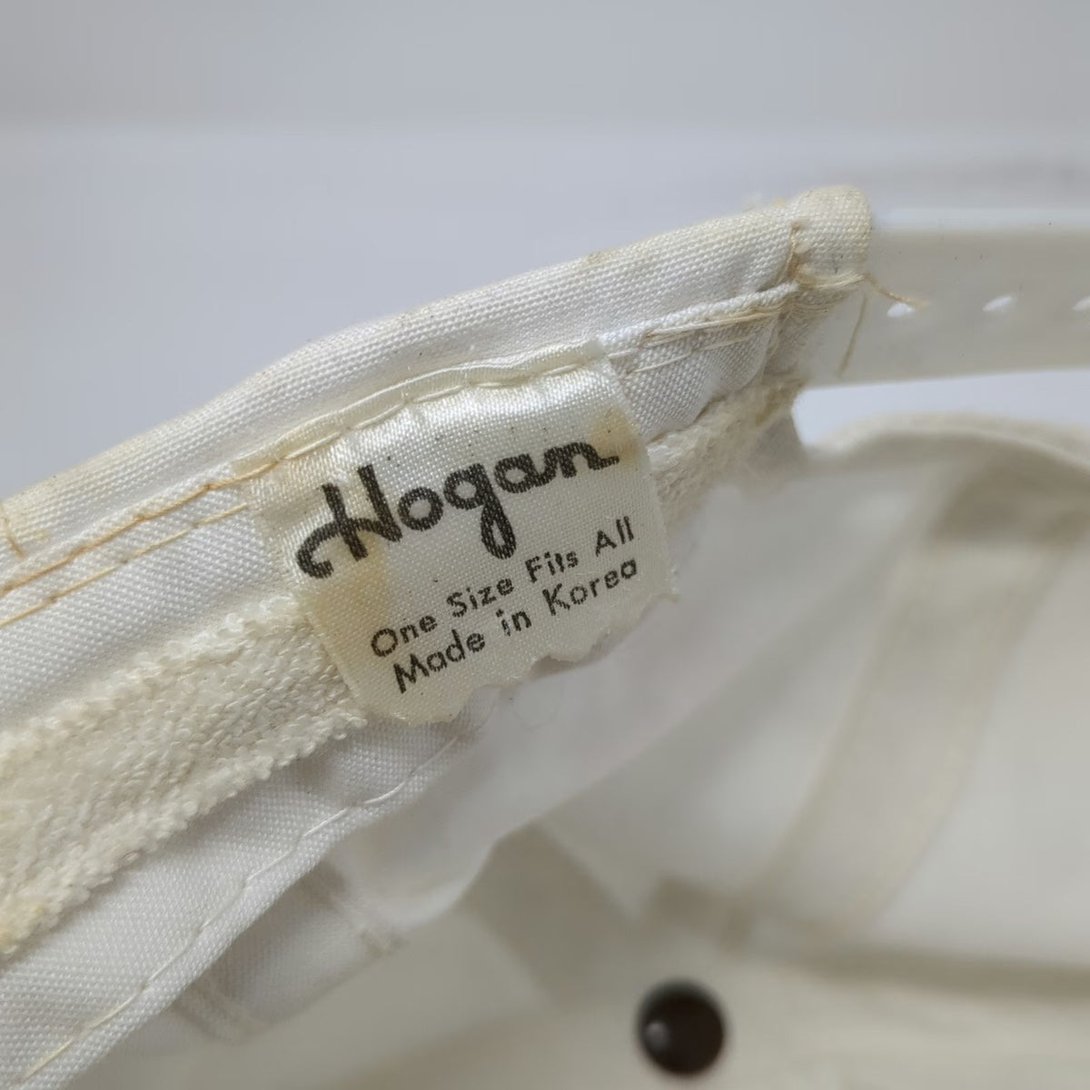 Hogan 5 Panel White One Size Snapback Green Underbrim Script Logo Hat