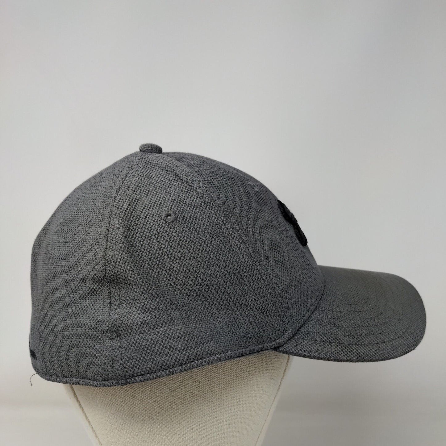 Under Armour Fitted Hat Gray L/XL Classic Fit Embroidered Blitzing 6 Panel