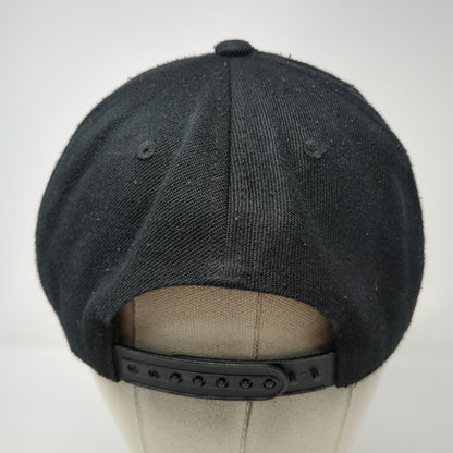 Quanhaigou Snapback Black One Size Flat Brim Embroidered X Crossed Hands Hat