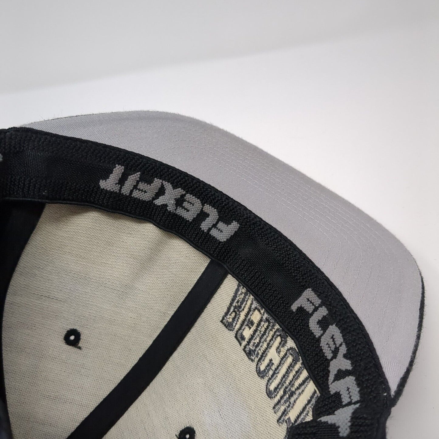 REDCON1 Fitted Hat Black One Size Stretch Flexfit Embroidered Yupoong