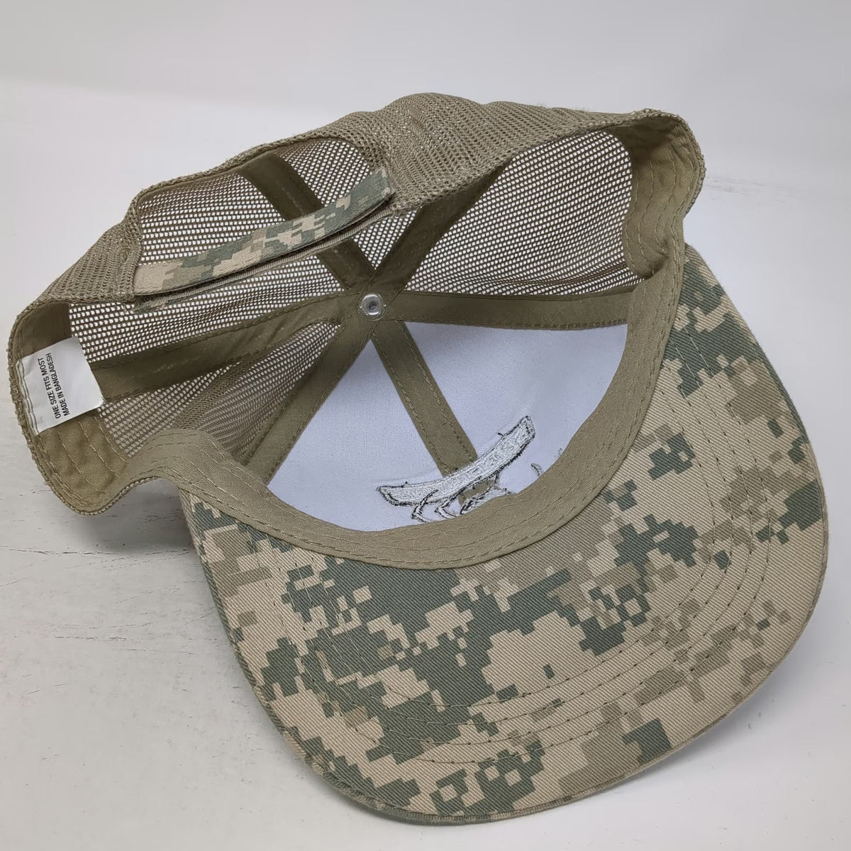 SpiderWire Baseball Cap Beige One Size Digital Camo Mesh Back Strapback Hat