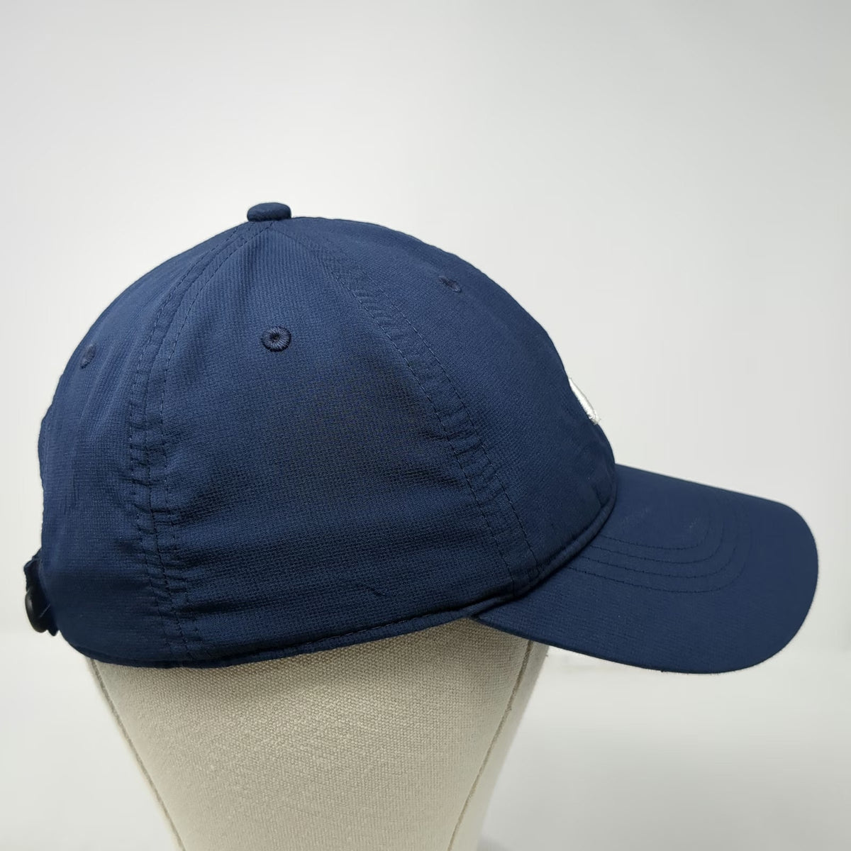 Nike Blue Baseball Cap One Size Strapback Embroidered Swoosh Logo Athletic Hat