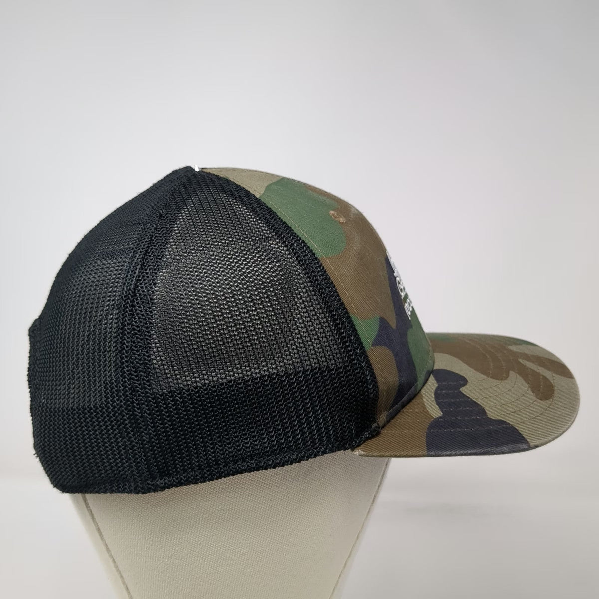 Outdoor Cap Trucker Hat Green Brown One Size Pocono Manor Snapback Mesh Camo PA
