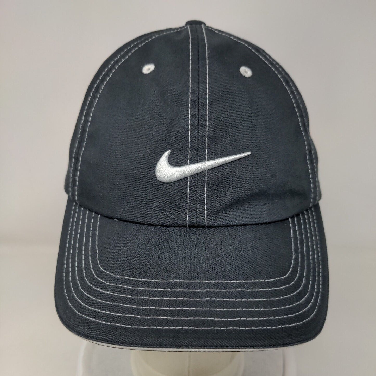 Nike Strapback Golf Hat Black One Size Adjustable Embroidered Swoosh 6 Panel