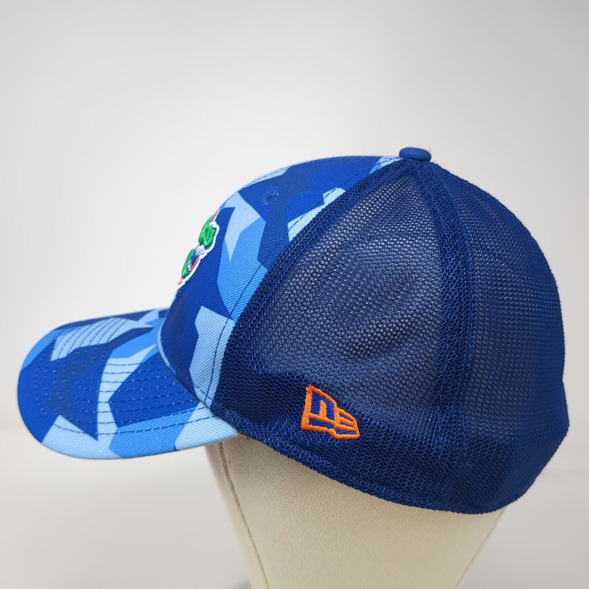 Florida Gators NCAA New Era 39THIRTY Cap Blue L Camo Mesh Stretch Geometric Hat
