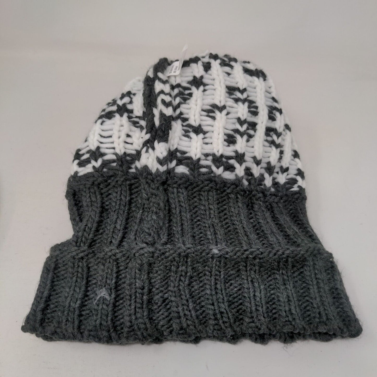 Igloos Ladies Beanie Hat Gray One Size Stretch Hand Knitted Pom Pom Blank