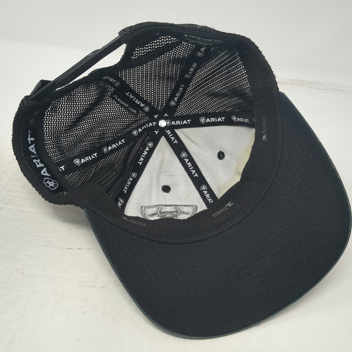 Ariat Trucker Hat Black One Size Shield Logo Mesh Back Snapback Flexfit Tech