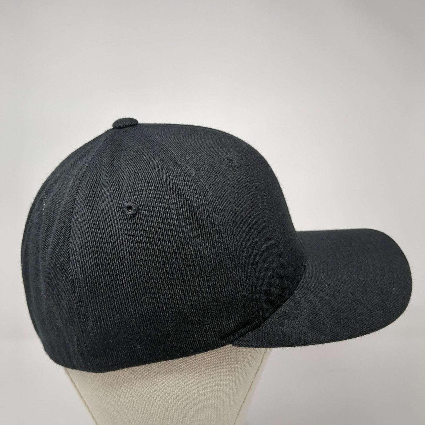 Camping World Fitted Hat Black Small-Medium Stretch Flexfit Yupoong
