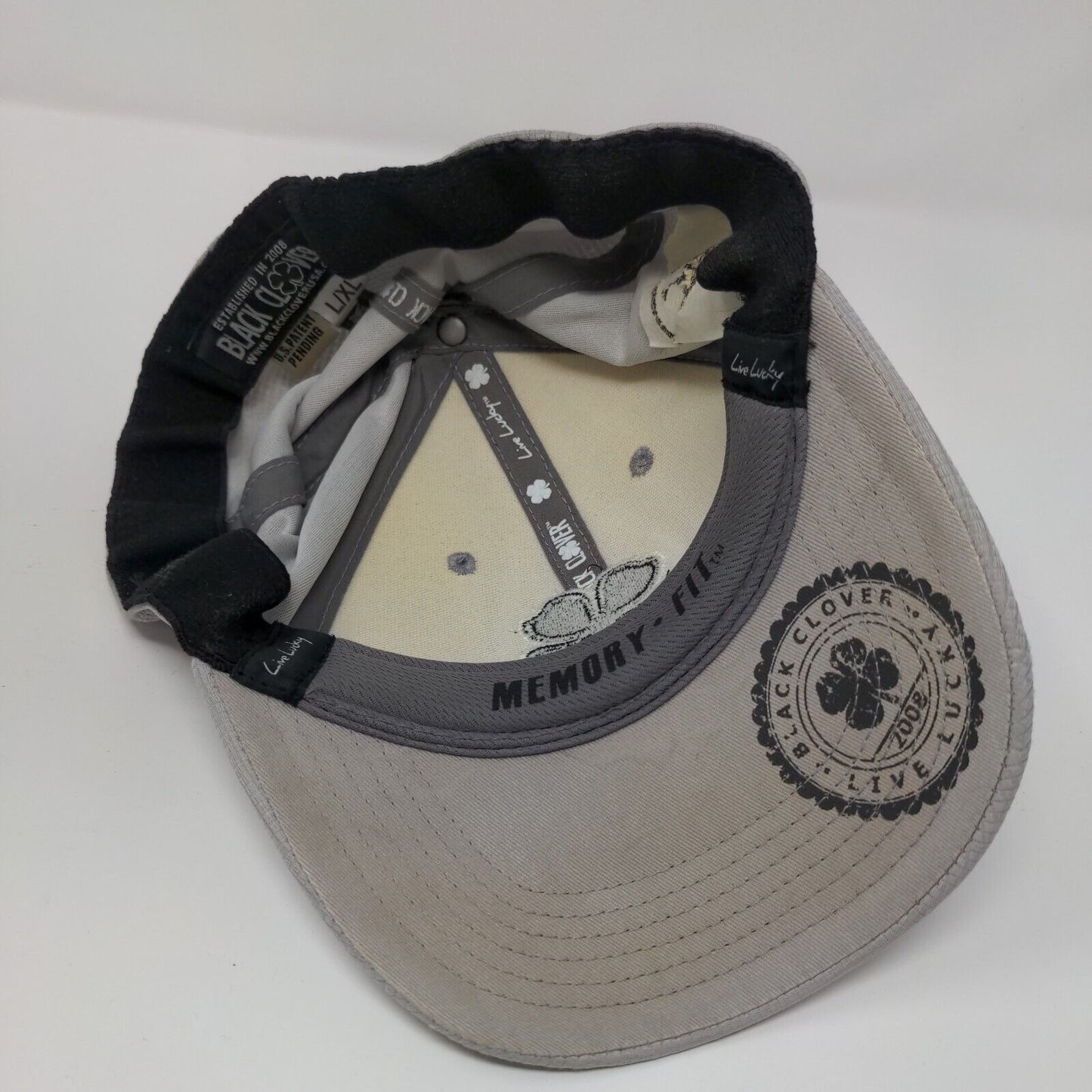 Live Lucky Top Golf Las Vegas Fitted Hat Gray L/XL Memory Fit Black Clover