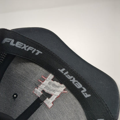Travis Matthew Fitted Hat Black S/M Lightweight Embroidered Flexfit Yupoong
