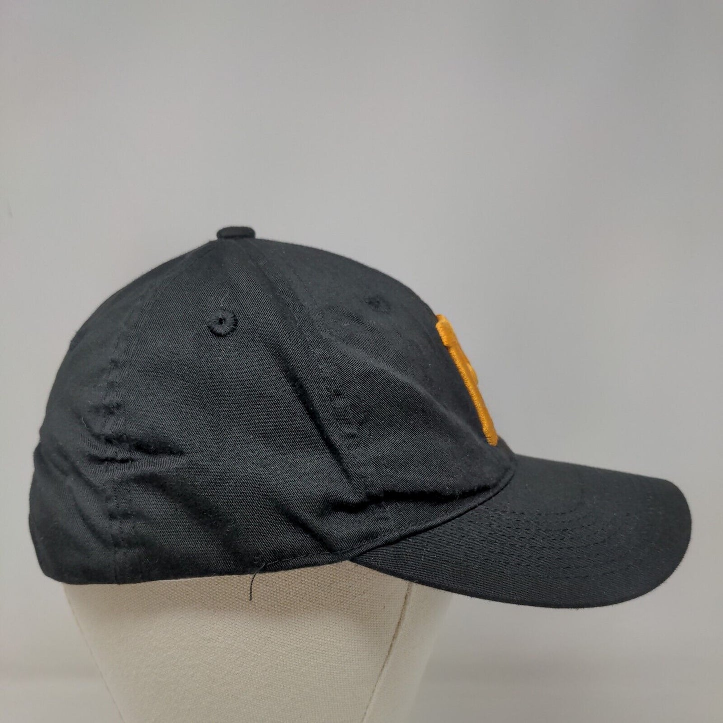 Outdoor Cap Men's Snapback Hat Black Size S-M Embroidered Pittsburgh Pirates MLB
