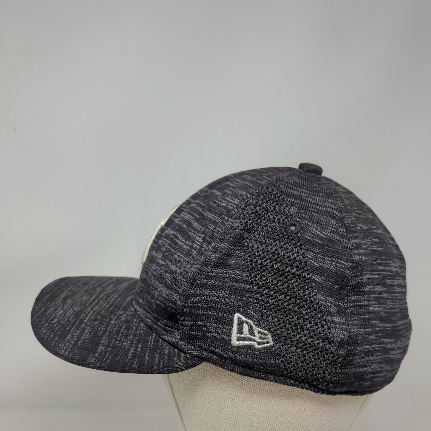 MLB Fitted Hat Gray New York Yankees Size 7 3/8 Embroidered Logo 59 Fifty