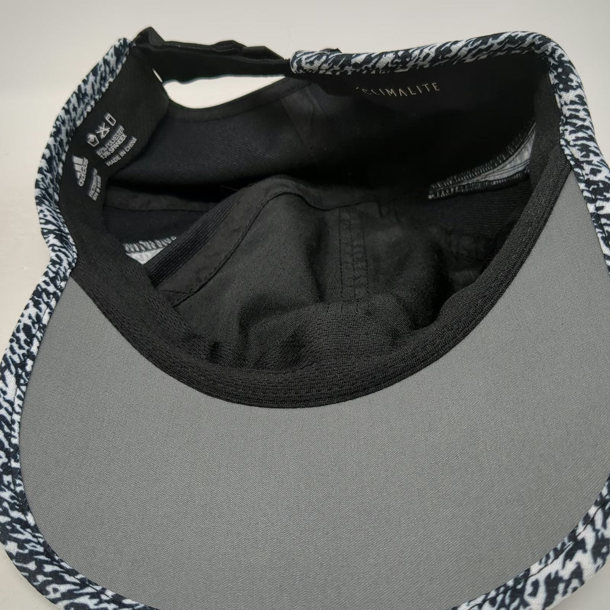 Adidas Baseball Cap Black One Size Climalite Patterned Trim Strapback Hat Rubber