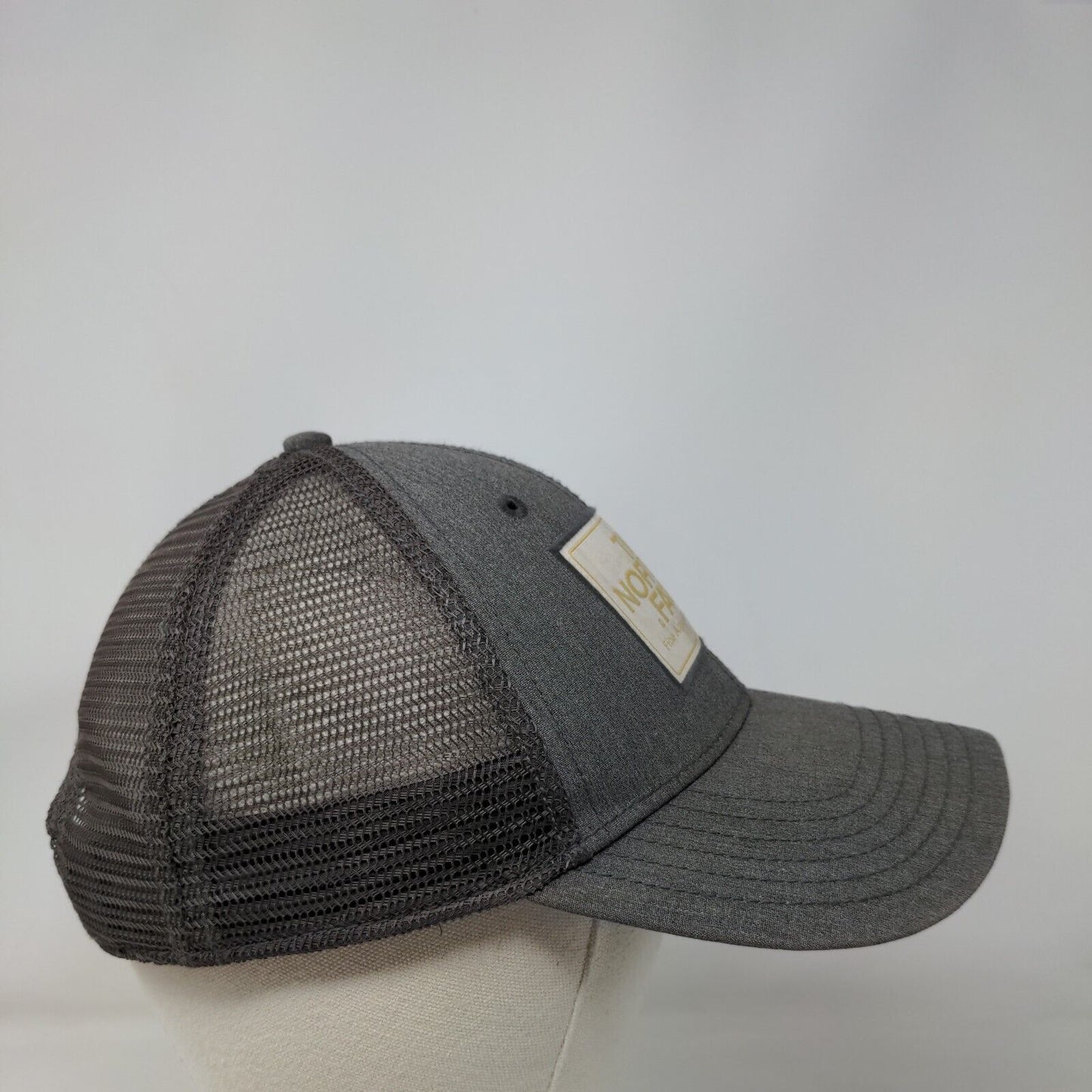 The North Face Snapback Mesh Back Trucker Hat Gray One Size 6 Panel