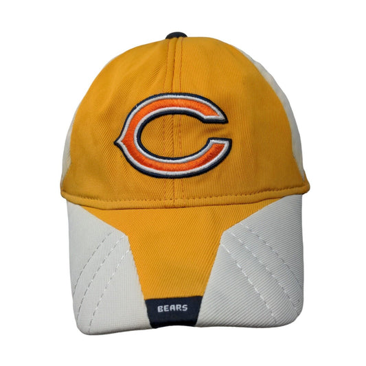 Reebok Men's Fitted Hat Yellow M/L Embroidered Chicago Bears Logo Nylon Blend