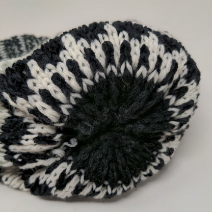 Old Navy Beanie Hat Multicolor One Size Stretch Hand Knitted Pom Pom Winter