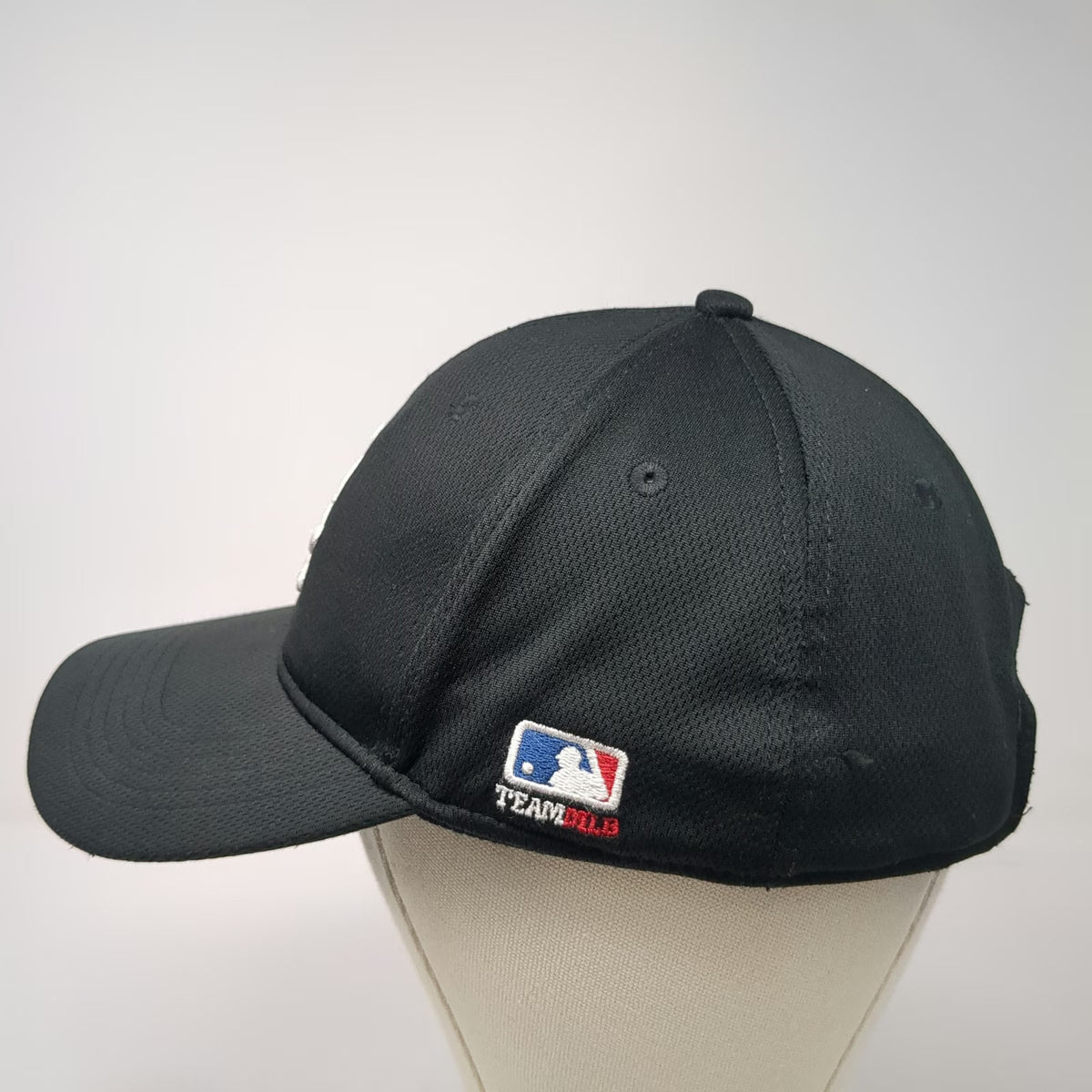 Chicago White Sox MLB OC Sports Baseball Cap Black One Size Strapback Logo Hat