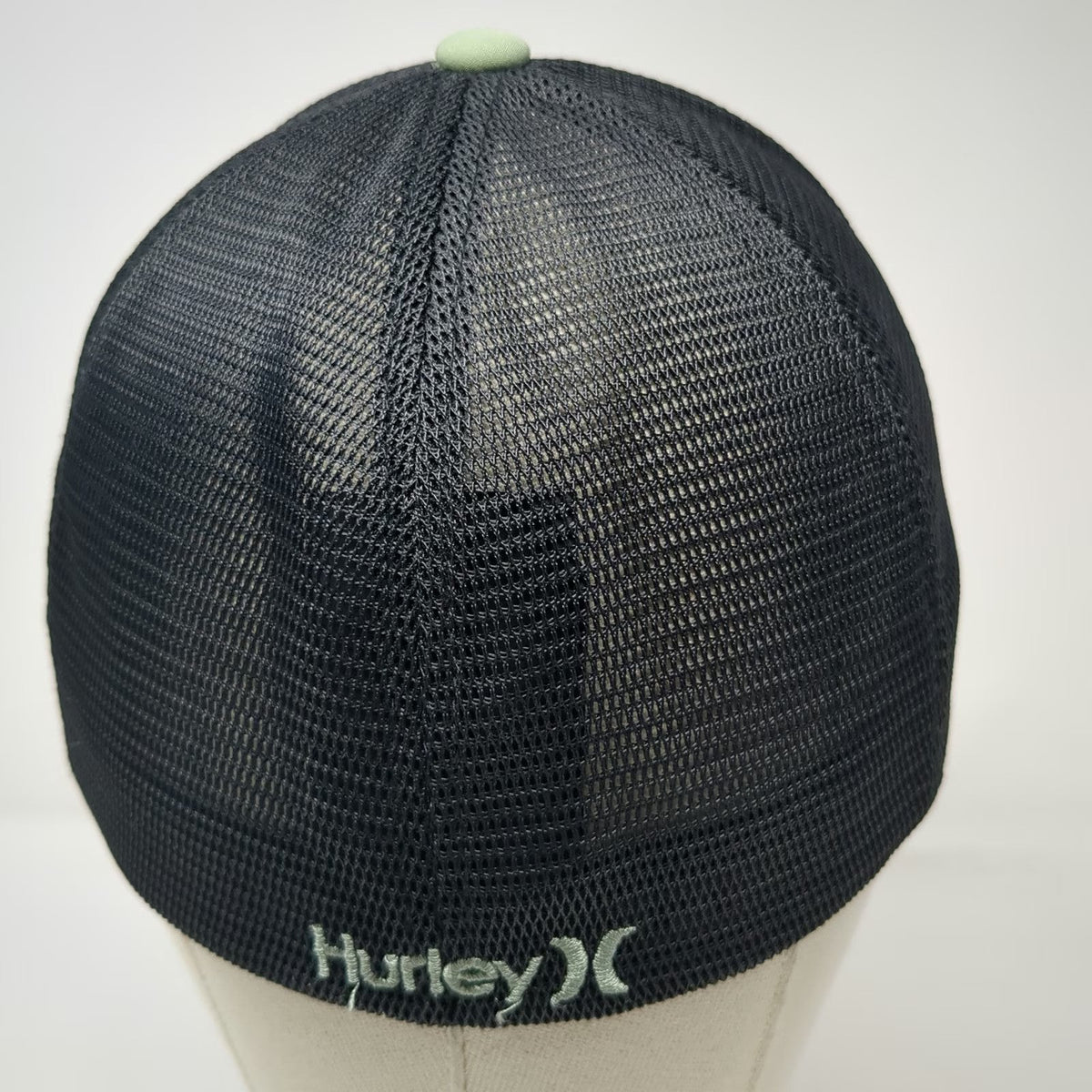Hurley Baseball Cap Green M Mesh Back Flexfit Fitted Logo Sport Performance Hat