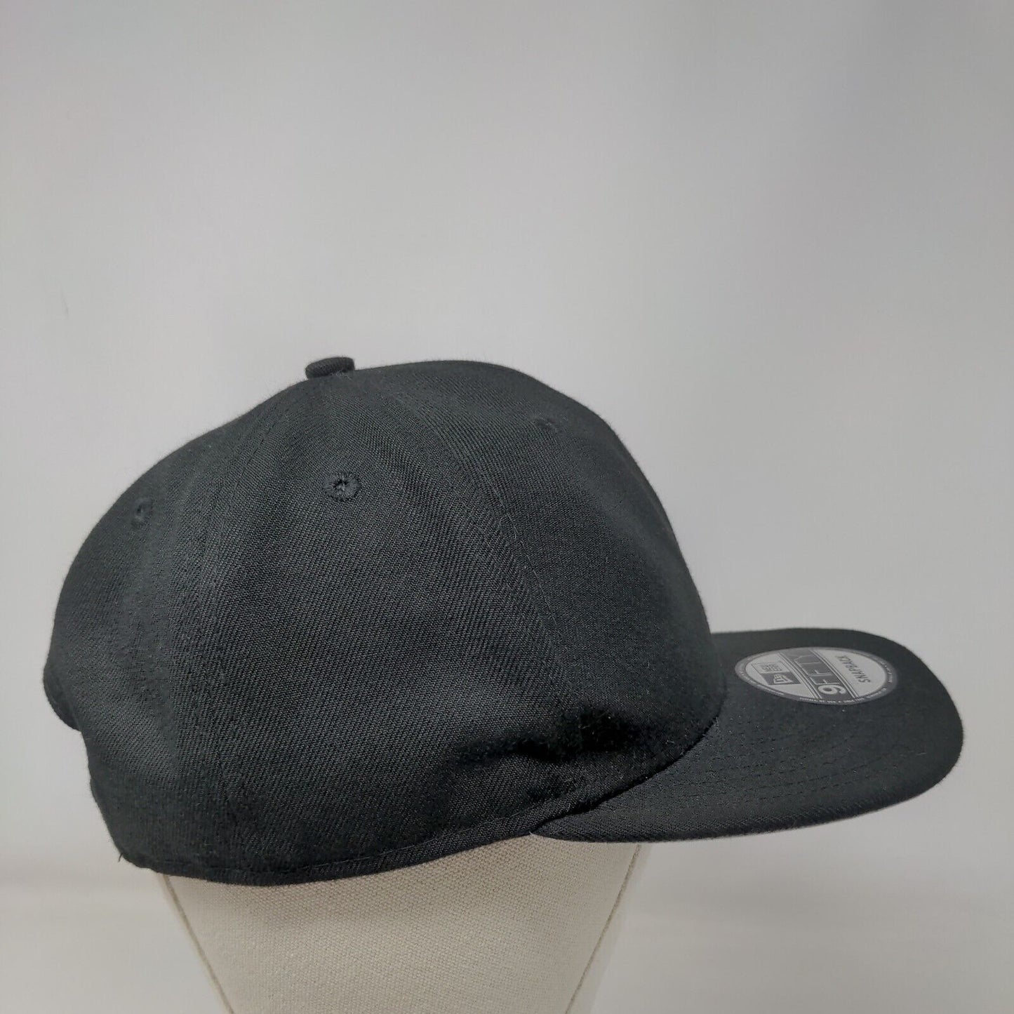 New Era Snapback Hat Black One Size Solid 6 Panel Vent Holes Blank